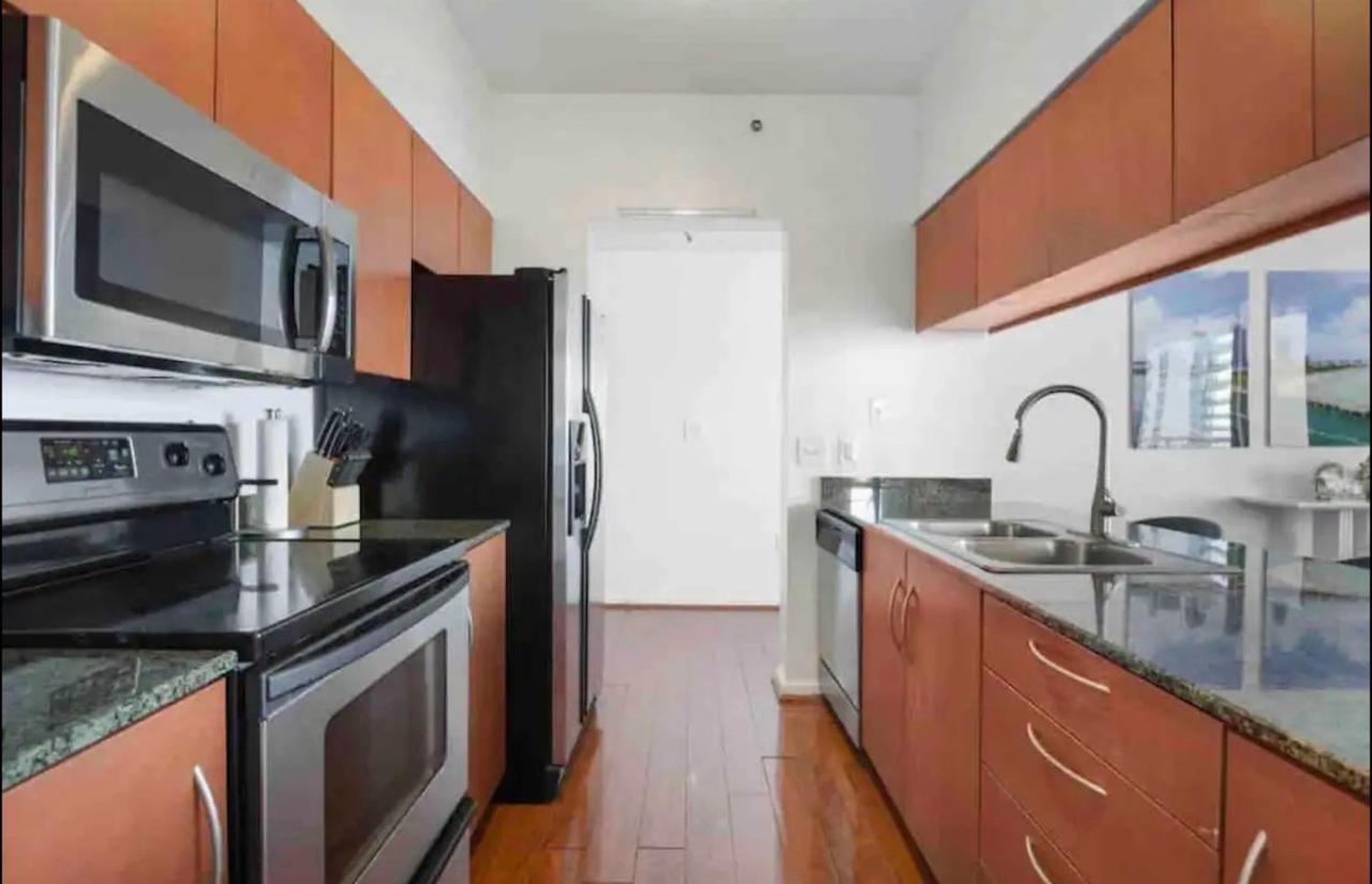 Stunning 2Br Condo Brickell-Waterviews-Freeparking Маями Екстериор снимка